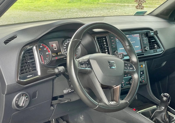 Seat Ateca cena 79900 przebieg: 82000, rok produkcji 2017 z Gdynia małe 191